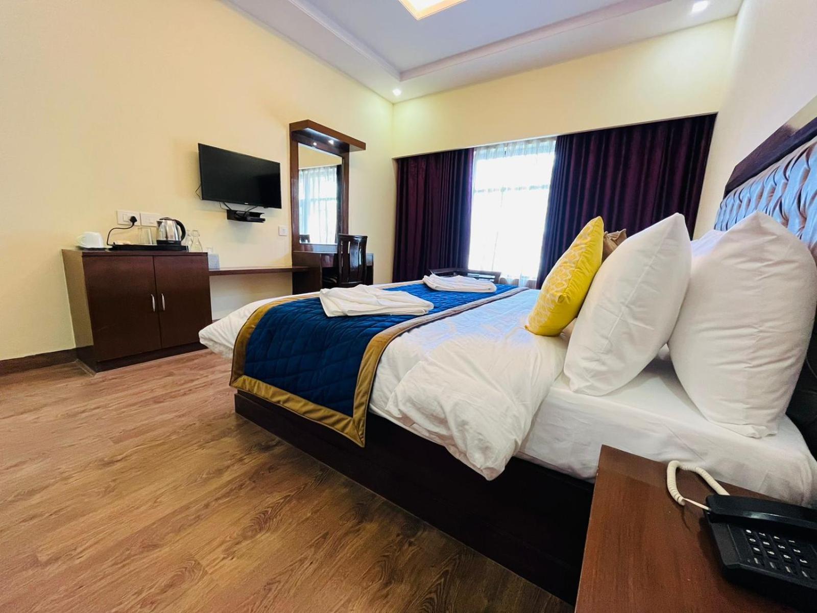 The Ashoka Inn 300Mts Walkable From Mall Road Shimla Eksteriør bilde